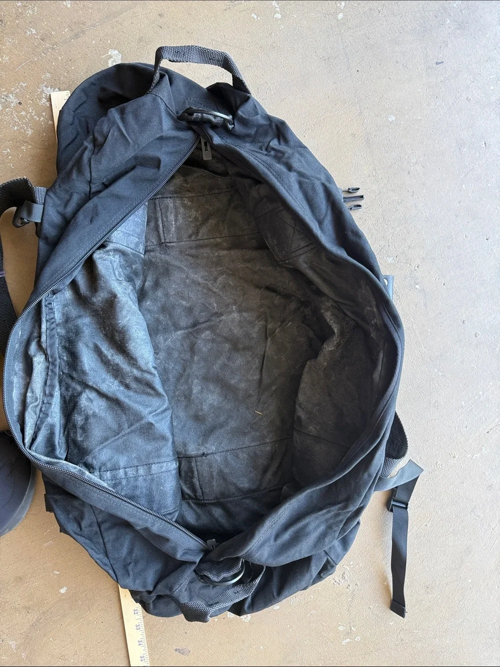 Black Canvas Duffel Bag - Practical Men's Travel Bag